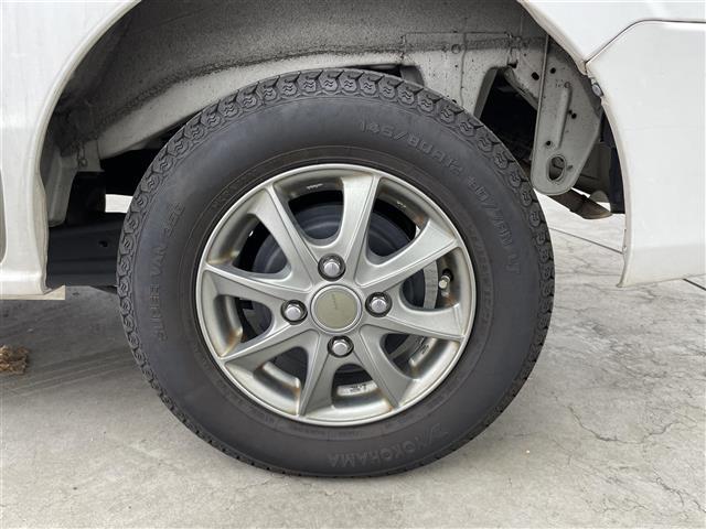 ＮＶ１００クリッパーバン ＤＸ　ルーフラック付き　社外ルームミラー型ドライブレコーダー　社外アルミホイル１２インチ　ＭＴモード　パワーステアリング　純正オーディオ（38枚目）