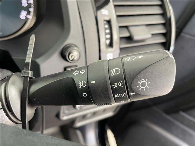 ランドクルーザープラド ＴＸ　社外９型ナビ（ＣＤ／ＤＶＤ／ＳＤ／ＢＴ／ＨＤＭＩ／フルセグ）　バックカメラ　ＥＴＣ　ＴｏｙｏｔａＳａｆｅｔｙＳｅｎｓｅ　コーナーセンサー　オートマチックハイビーム　レーダー　ドラレコ（7枚目）