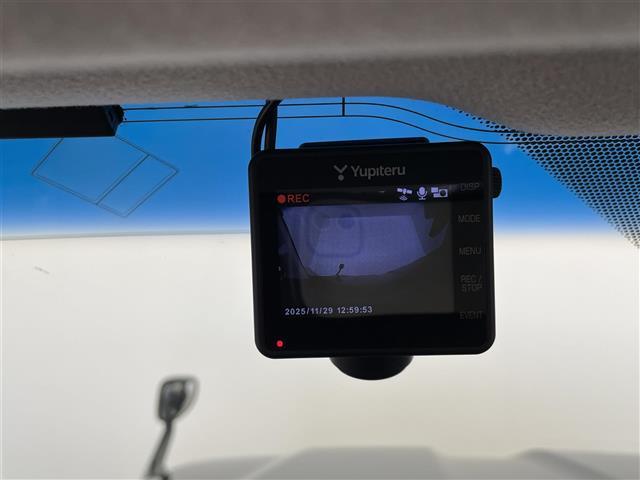 ランドクルーザープラド ＴＸ　社外９型ナビ（ＣＤ／ＤＶＤ／ＳＤ／ＢＴ／ＨＤＭＩ／フルセグ）　バックカメラ　ＥＴＣ　ＴｏｙｏｔａＳａｆｅｔｙＳｅｎｓｅ　コーナーセンサー　オートマチックハイビーム　レーダー　ドラレコ（13枚目）