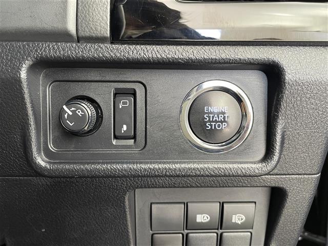 ランドクルーザープラド ＴＸ　社外９型ナビ（ＣＤ／ＤＶＤ／ＳＤ／ＢＴ／ＨＤＭＩ／フルセグ）　バックカメラ　ＥＴＣ　ＴｏｙｏｔａＳａｆｅｔｙＳｅｎｓｅ　コーナーセンサー　オートマチックハイビーム　レーダー　ドラレコ（17枚目）