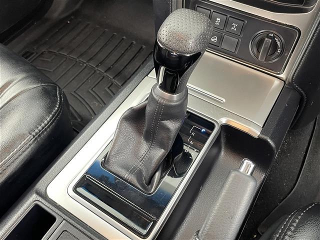 ランドクルーザープラド ＴＸ　社外９型ナビ（ＣＤ／ＤＶＤ／ＳＤ／ＢＴ／ＨＤＭＩ／フルセグ）　バックカメラ　ＥＴＣ　ＴｏｙｏｔａＳａｆｅｔｙＳｅｎｓｅ　コーナーセンサー　オートマチックハイビーム　レーダー　ドラレコ（19枚目）
