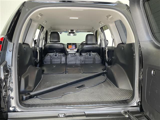 ランドクルーザープラド ＴＸ　社外９型ナビ（ＣＤ／ＤＶＤ／ＳＤ／ＢＴ／ＨＤＭＩ／フルセグ）　バックカメラ　ＥＴＣ　ＴｏｙｏｔａＳａｆｅｔｙＳｅｎｓｅ　コーナーセンサー　オートマチックハイビーム　レーダー　ドラレコ（32枚目）