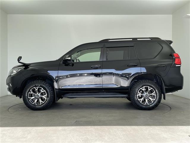 ランドクルーザープラド ＴＸ　社外９型ナビ（ＣＤ／ＤＶＤ／ＳＤ／ＢＴ／ＨＤＭＩ／フルセグ）　バックカメラ　ＥＴＣ　ＴｏｙｏｔａＳａｆｅｔｙＳｅｎｓｅ　コーナーセンサー　オートマチックハイビーム　レーダー　ドラレコ（37枚目）