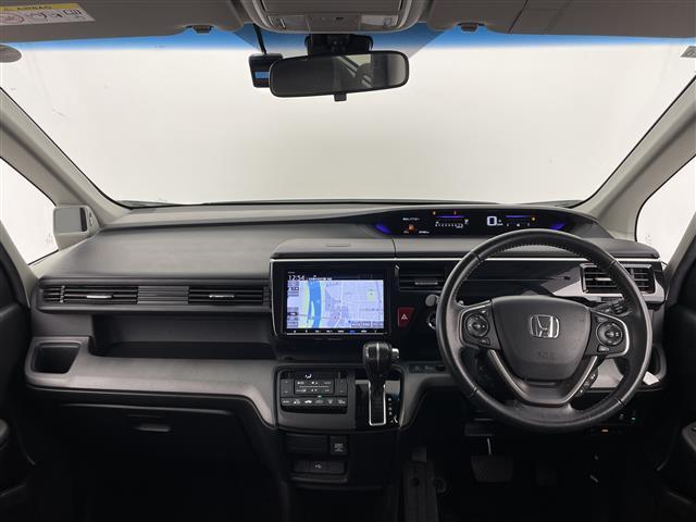 ステップワゴンスパーダ スパーダ ホンダセンシング 純正ナビ フリップダウンモニター ドライブレコーダー バックカメラ ETC アダクティブクルーズコントロール 両側パワースライドドア Bluetooth DVD フルセグ レーンアシスト(2枚目)