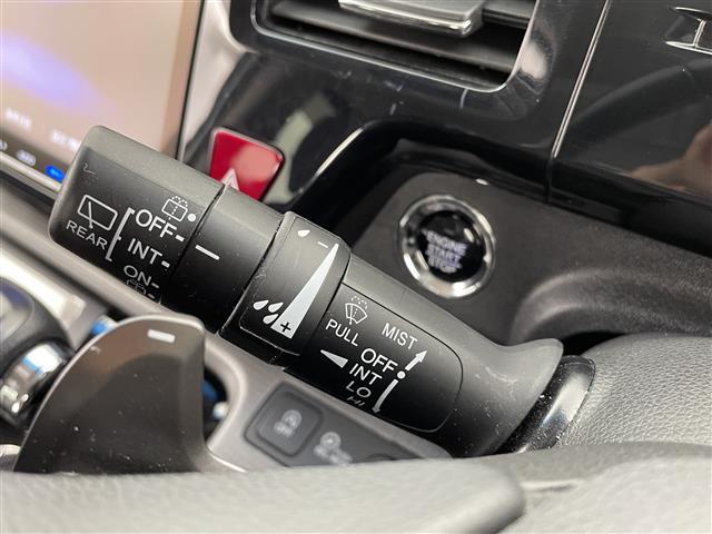 ステップワゴンスパーダ スパーダ ホンダセンシング 純正ナビ フリップダウンモニター ドライブレコーダー バックカメラ ETC アダクティブクルーズコントロール 両側パワースライドドア Bluetooth DVD フルセグ レーンアシスト(6枚目)