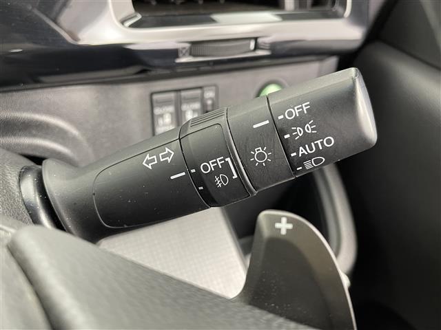 ステップワゴンスパーダ スパーダ ホンダセンシング 純正ナビ フリップダウンモニター ドライブレコーダー バックカメラ ETC アダクティブクルーズコントロール 両側パワースライドドア Bluetooth DVD フルセグ レーンアシスト(7枚目)