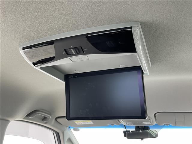 ステップワゴンスパーダ スパーダ ホンダセンシング 純正ナビ フリップダウンモニター ドライブレコーダー バックカメラ ETC アダクティブクルーズコントロール 両側パワースライドドア Bluetooth DVD フルセグ レーンアシスト(8枚目)