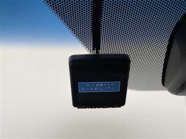 ステップワゴンスパーダ スパーダ ホンダセンシング 純正ナビ フリップダウンモニター ドライブレコーダー バックカメラ ETC アダクティブクルーズコントロール 両側パワースライドドア Bluetooth DVD フルセグ レーンアシスト(12枚目)