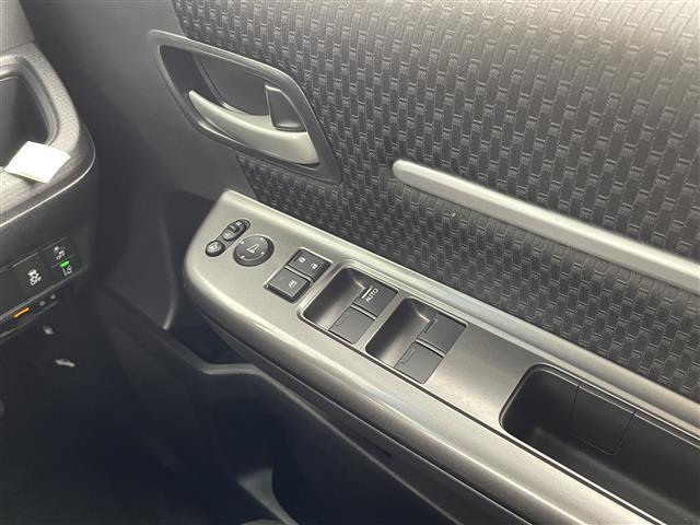 ステップワゴンスパーダ スパーダ ホンダセンシング 純正ナビ フリップダウンモニター ドライブレコーダー バックカメラ ETC アダクティブクルーズコントロール 両側パワースライドドア Bluetooth DVD フルセグ レーンアシスト(20枚目)