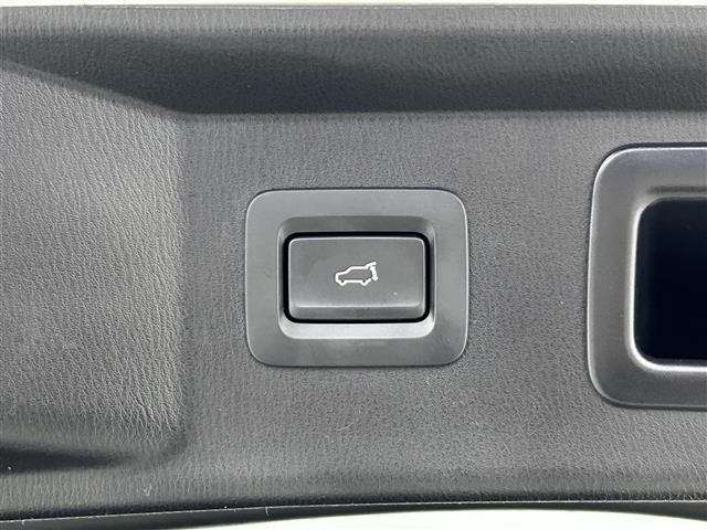 ＣＸ－８ ＸＤ　Ｌパッケージ　純正ナビ　ＣＤ　ＤＶＤ　フルセグＴＶ　パワーバックドア　ＢＯＳＥサウンド　シートヒーター　シートクーラー　レーダークルーズ　ＥＴＣ　ドライブレコーダー　レーンキープ　ＢＳＭ　全方位カメラ　パワーシート（20枚目）