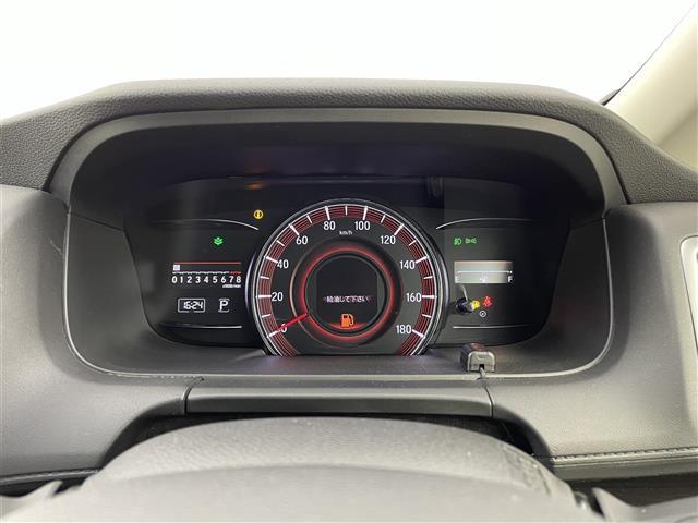オデッセイ アブソルート　ホンダセンシング　バックカメラ　純正１１，７インチフリップダウンモニター　ホンダセンシング　アダプティブクルーズコントロール　両側パワースライドドア　ＬＥＤヘッドライト　ビルトインＥＴＣ　衝突軽減ブレーキ（5枚目）
