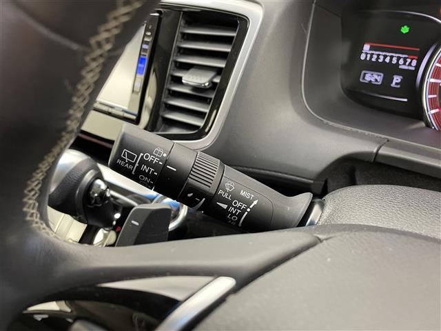 オデッセイ アブソルート　ホンダセンシング　バックカメラ　純正１１，７インチフリップダウンモニター　ホンダセンシング　アダプティブクルーズコントロール　両側パワースライドドア　ＬＥＤヘッドライト　ビルトインＥＴＣ　衝突軽減ブレーキ（8枚目）