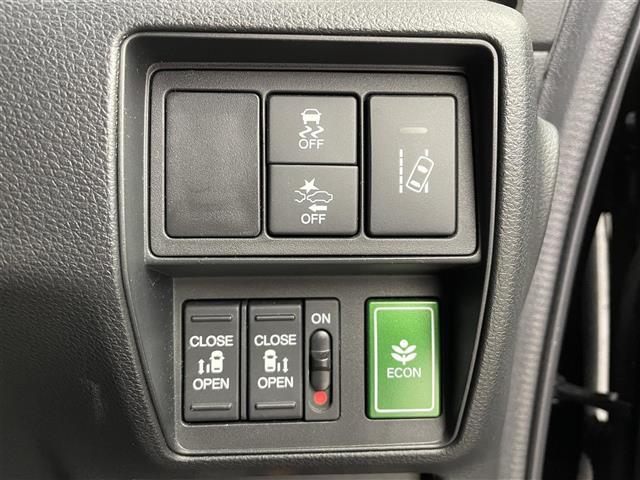 オデッセイ アブソルート　ホンダセンシング　バックカメラ　純正１１，７インチフリップダウンモニター　ホンダセンシング　アダプティブクルーズコントロール　両側パワースライドドア　ＬＥＤヘッドライト　ビルトインＥＴＣ　衝突軽減ブレーキ（15枚目）