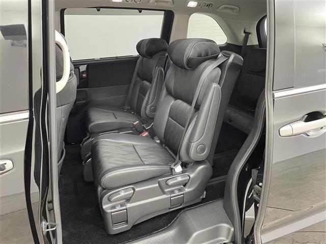 オデッセイ アブソルート　ホンダセンシング　バックカメラ　純正１１，７インチフリップダウンモニター　ホンダセンシング　アダプティブクルーズコントロール　両側パワースライドドア　ＬＥＤヘッドライト　ビルトインＥＴＣ　衝突軽減ブレーキ（29枚目）