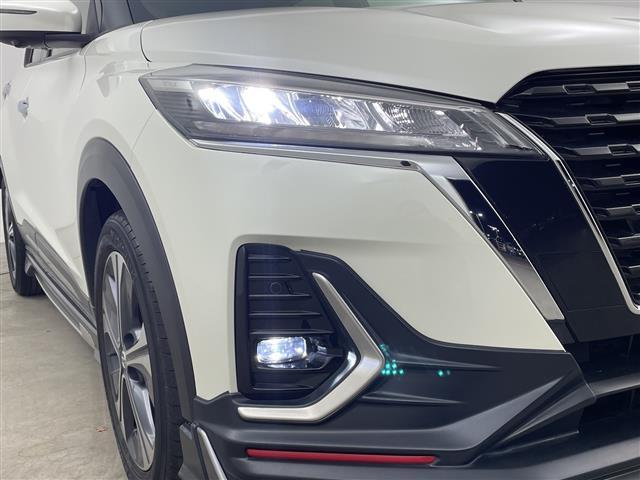 キックス X ツートーンインテリアエディション 純正SDナビ/エアロ付き/全方位カメラ/アラウンドビューモニター/プロパイロット/オートブレーキホールド/レザーシート/コーナーセンサー/ステアリングヒーター/シートヒーター/LEDヘッドライト(14枚目)