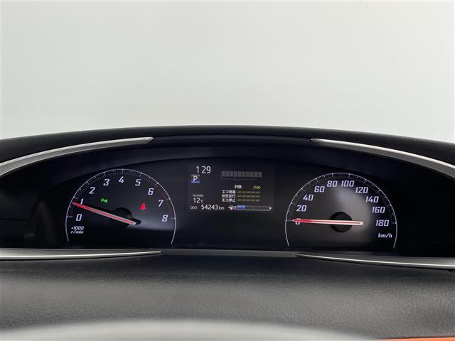 シエンタ G 純正ナビ フルセグ Bluetooth CD 衝突軽減ブレーキ ドライブレコーダー バックカメラ ビルトインETC オートリトラミラー プリクラッシュセーフティー オートハイビーム(3枚目)