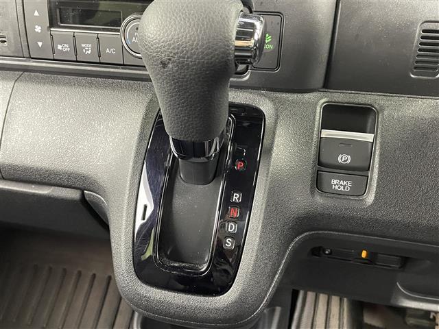 N-BOXカスタム ターボ 衝突軽減 マルチビューカメラシステム 純正9型ナビ フルセグTV BT対応 USB CD/DVD appleCarPlay AndroidAuto 両側電動スライドドア ETC LEDヘッドライト(19枚目)