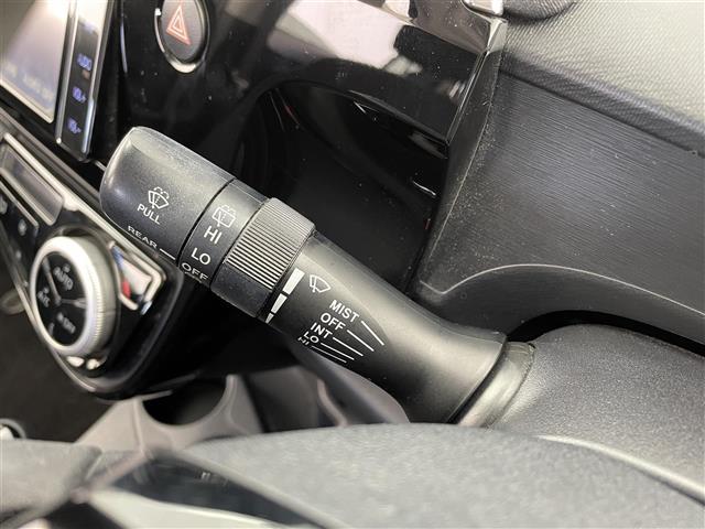 アクア S スタイルブラック 純正ナビ フルセグ Bluetooth CD DVD ETC2.0 TRDエアロ TRDアルミホイール ドライブレコーダー バックカメラ オートハイビーム プリクラッシュセーフティー 電動格納ミラー(6枚目)