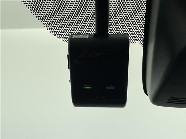 アクア S スタイルブラック 純正ナビ フルセグ Bluetooth CD DVD ETC2.0 TRDエアロ TRDアルミホイール ドライブレコーダー バックカメラ オートハイビーム プリクラッシュセーフティー 電動格納ミラー(8枚目)