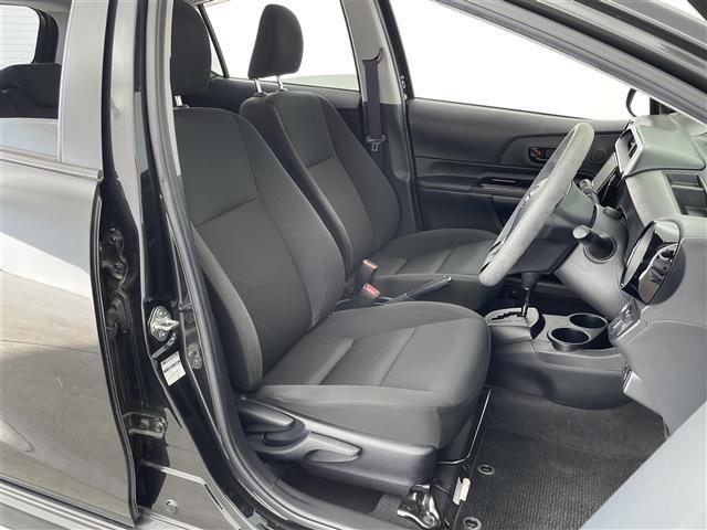 アクア S スタイルブラック 純正ナビ フルセグ Bluetooth CD DVD ETC2.0 TRDエアロ TRDアルミホイール ドライブレコーダー バックカメラ オートハイビーム プリクラッシュセーフティー 電動格納ミラー(27枚目)