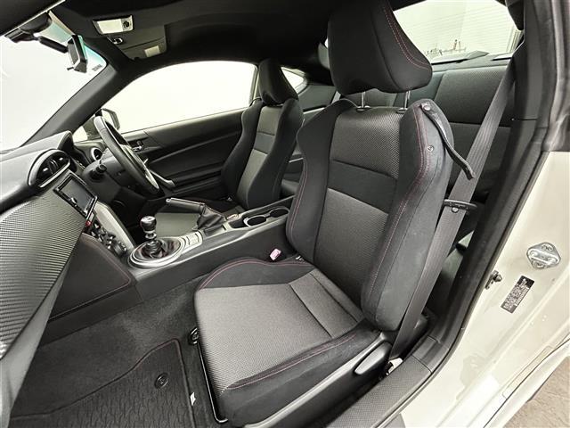 86 GT ETC スマートキー プッシュスタート TRDフルエアロ HKS車高調 純正フロアマット 純正17インチアルミホイール LEDヘッドライト オートエアコン(19枚目)