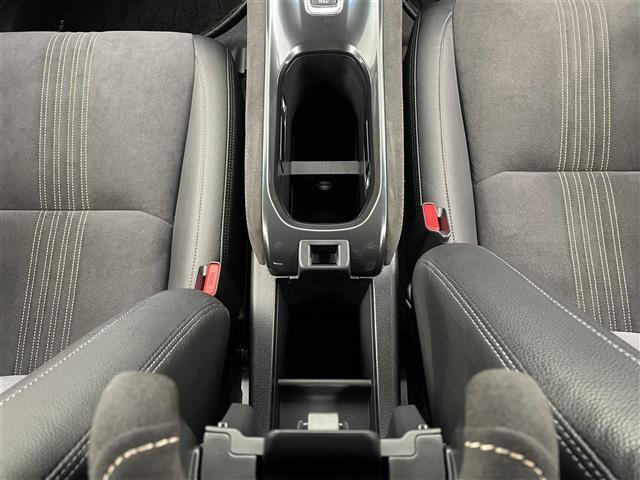 ヴェゼル ハイブリッドRS・ホンダセンシング 純正ナビ ホンダセンシング レーンキープ CD DVD BT ワンセグ 衝突軽減ブレーキ LKP 先行発進お知らせ レーダークルーズ バックカメラ ETC オートホールド シートヒーター ハーフレザー(16枚目)