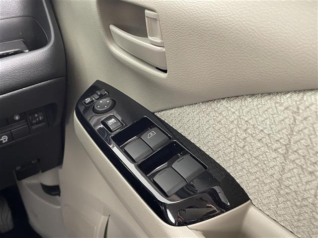 デイズ X 社外ナビ Bluetooth CD DVD 前後ドライブレコーダー アラウンドビューモニター ステアリングスイッチ 電動格納ミラー 純正アルミホイール オートエアコン スマートキープッシュスタート(21枚目)