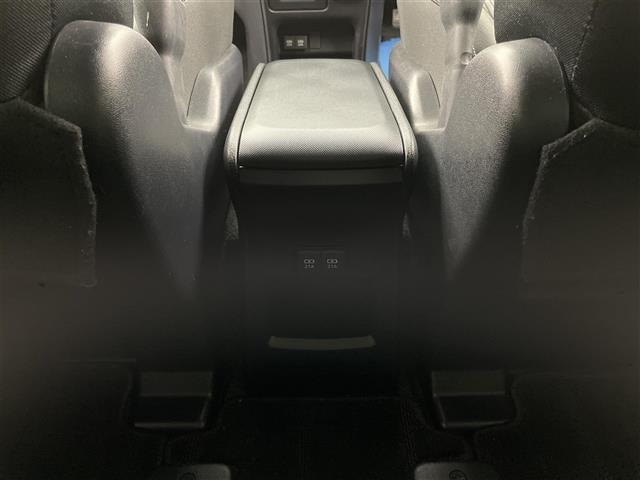 ヴォクシー ハイブリッドZS 煌 純正SDナビ(BT/CD/DVD/フルセグ)/フリップダウン/両側パワスラ/バックカメラ/クルコン/オートハイビーム/レーンキープ/ドラレコ/LEDヘッドライト/フロアマット/スマートキー(17枚目)