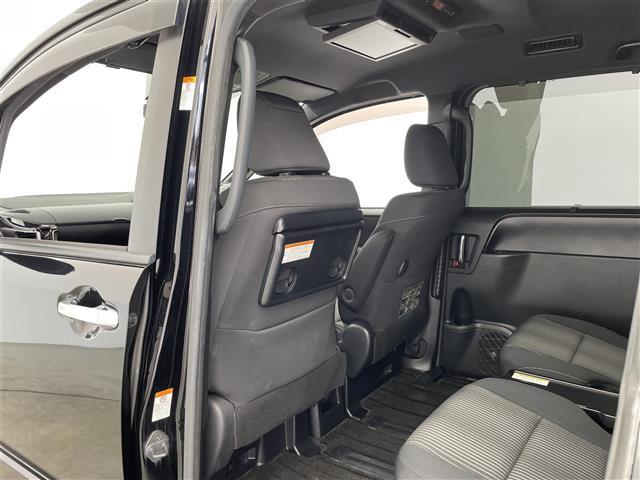 ヴォクシー ハイブリッドZS 煌 純正SDナビ(BT/CD/DVD/フルセグ)/フリップダウン/両側パワスラ/バックカメラ/クルコン/オートハイビーム/レーンキープ/ドラレコ/LEDヘッドライト/フロアマット/スマートキー(26枚目)