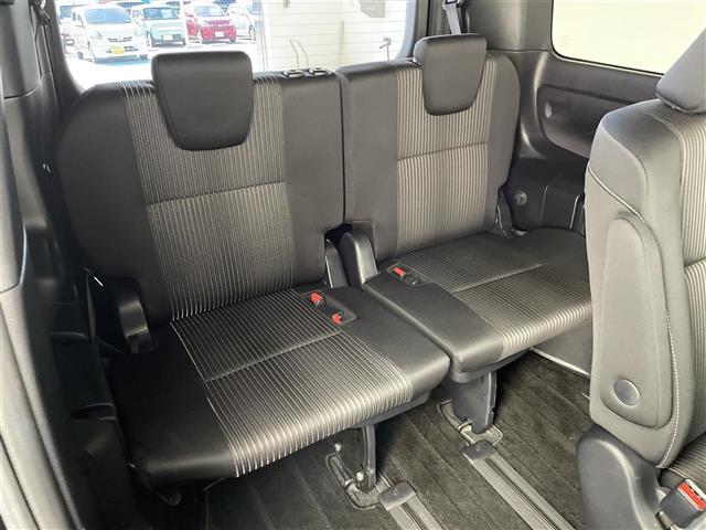 ヴォクシー ハイブリッドZS 煌 純正SDナビ(BT/CD/DVD/フルセグ)/フリップダウン/両側パワスラ/バックカメラ/クルコン/オートハイビーム/レーンキープ/ドラレコ/LEDヘッドライト/フロアマット/スマートキー(31枚目)