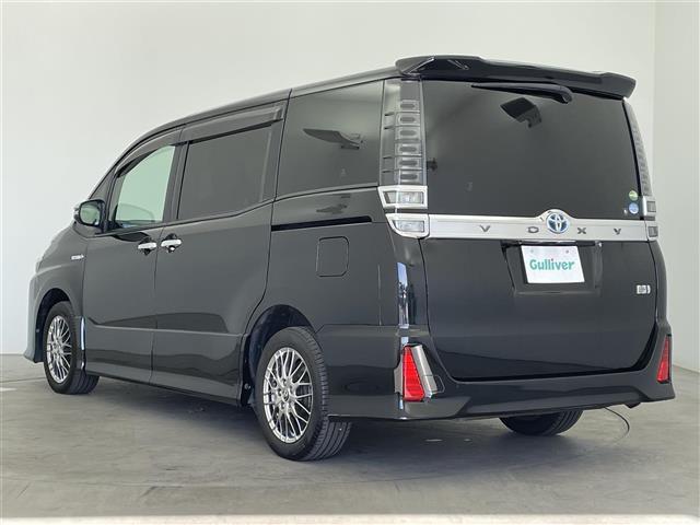 ヴォクシー ハイブリッドZS 煌 純正SDナビ(BT/CD/DVD/フルセグ)/フリップダウン/両側パワスラ/バックカメラ/クルコン/オートハイビーム/レーンキープ/ドラレコ/LEDヘッドライト/フロアマット/スマートキー(39枚目)