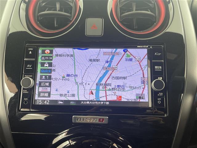 ノート ｅ－パワーニスモ　Ｓ　純正ナビ（フルセグＴＶ／Ｂｌｕｅｔｏｏｔｈ／ＤＶＤ／ＣＤ／）　衝突軽減ブレーキ　クルーズコントロール　ドラレコ　ＥＴＣ　ステアリングスイッチ　バックカメラ　レーンキープアシスト　ＬＥＤヘッドライト（4枚目）