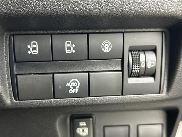 ルークス ハイウェイスター　Ｇターボ　衝突軽減　アラウンドビューモニター　９型ナビ　フルセグＴＶ　ＢＴ対応　両側電動スライドドア　ＥＴＣ　純正ドライブレコーダー　オートライト　ＬＥＤヘッドライト　純正ＡＷ　コーナーセンサー（15枚目）