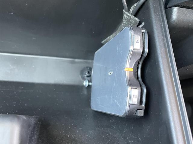ジムニー XC スズキセーフティサポート ナビ Bluetooth クルコン シートヒーター ETC DVD再生 ステアスイッチ ダウンヒルアシスト 純正16AW オートLEDライト フォグランプ スマートキー(8枚目)