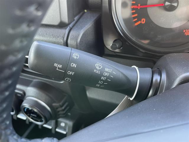 ジムニー XC スズキセーフティサポート ナビ Bluetooth クルコン シートヒーター ETC DVD再生 ステアスイッチ ダウンヒルアシスト 純正16AW オートLEDライト フォグランプ スマートキー(15枚目)