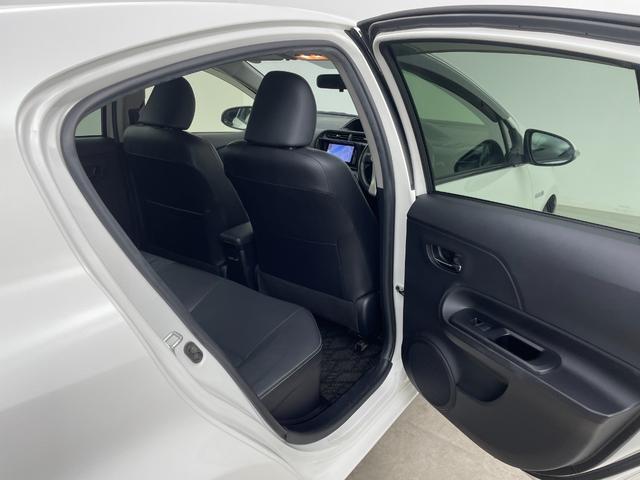 アクア Gブラックソフトレザーセレクション 純正SDナビ(CD/DVD/フルセグTV/Bluetooth) 車外カメラ(前後) ECO/EVモード スペアキー ETC AW付スタッドレスタイヤ車載(23枚目)