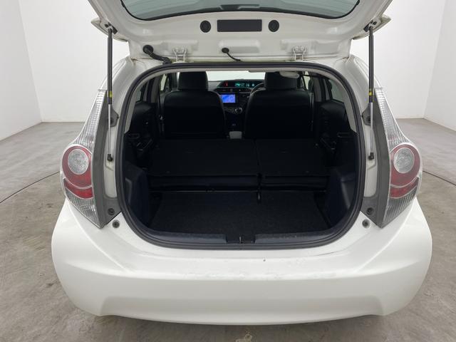 アクア Gブラックソフトレザーセレクション 純正SDナビ(CD/DVD/フルセグTV/Bluetooth) 車外カメラ(前後) ECO/EVモード スペアキー ETC AW付スタッドレスタイヤ車載(30枚目)