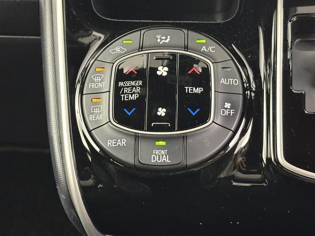 ヴォクシー 　後席モニター　純正ナビ（Ｂｌｕｅｔｏｏｔｈ／ＣＤ／ＤＶＤ／ＡＭ／ＦＭ）　フルセグＴＶ　バックカメラ　クルーズコントロール　ドライブレコーダー　レーンキープアシスト　プリクラッシュセーフティ　ＥＴＣ（17枚目）