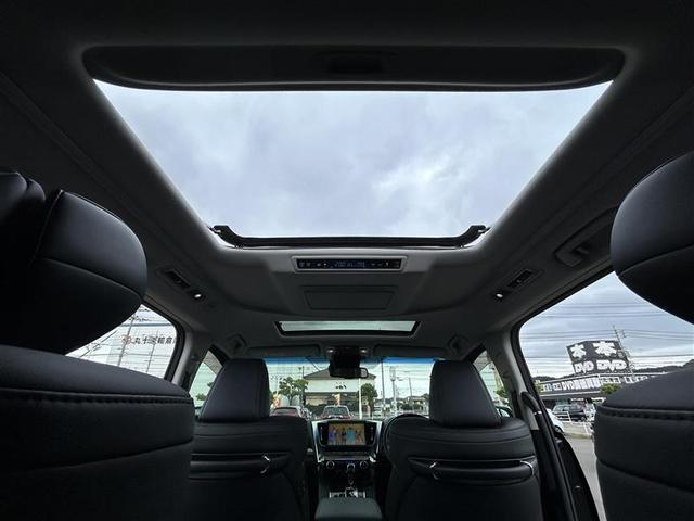 ヴェルファイア ２．５Ｚ　Ｇエディション　ツインムーンルーフ　純正１２．１型後席モニター　純正１０型ナビ　バックカメラ　両側パワスラ　ＥＴＣ　シートヒーター　ベンチレーション　トヨタセーフティセンス　レーダークルーズ　レーンキープ（8枚目）