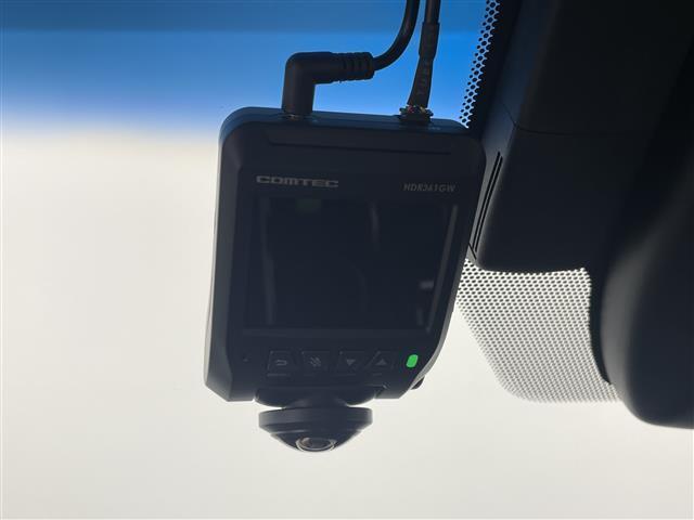 クラウンハイブリッド Ｓ　エレガンススタイル　純正ナビ　フルセグＴＶ　ＣＤ　ＤＶＤ　Ｂｌｕｅｔｏｏｔｈ　ＡＭ／ＦＭ　パノラマミックビュー　ＥＴＣ　アドバンストパーク　ハーフレザー　シートヒーター　パドルシフト　ハンドルヒーター　３６０度ドラレコ（9枚目）