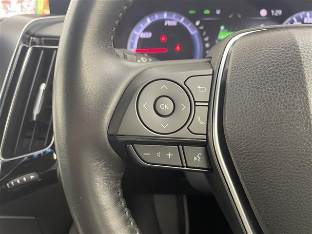 クラウンハイブリッド Ｓ　エレガンススタイル　純正ナビ　フルセグＴＶ　ＣＤ　ＤＶＤ　Ｂｌｕｅｔｏｏｔｈ　ＡＭ／ＦＭ　パノラマミックビュー　ＥＴＣ　アドバンストパーク　ハーフレザー　シートヒーター　パドルシフト　ハンドルヒーター　３６０度ドラレコ（13枚目）