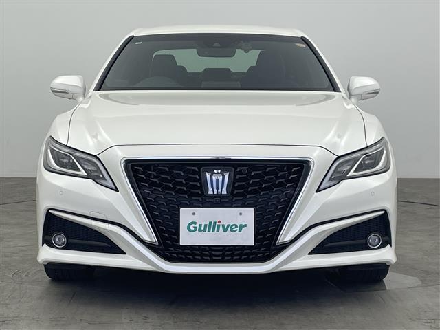 クラウンハイブリッド Ｓ　エレガンススタイル　純正ナビ　フルセグＴＶ　ＣＤ　ＤＶＤ　Ｂｌｕｅｔｏｏｔｈ　ＡＭ／ＦＭ　パノラマミックビュー　ＥＴＣ　アドバンストパーク　ハーフレザー　シートヒーター　パドルシフト　ハンドルヒーター　３６０度ドラレコ（32枚目）