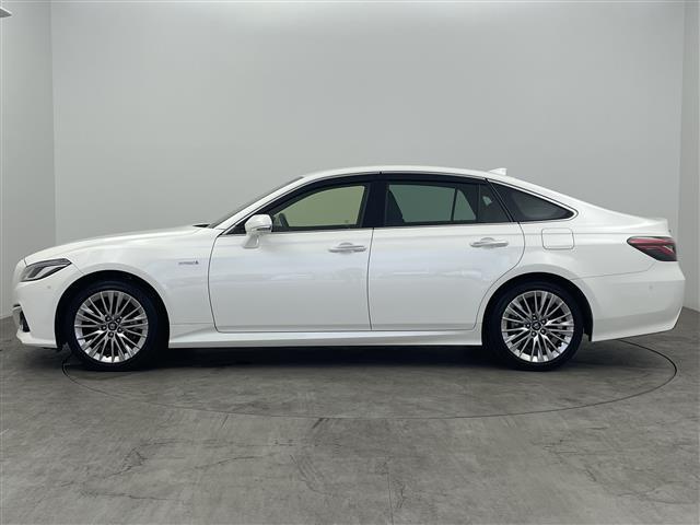 クラウンハイブリッド Ｓ　エレガンススタイル　純正ナビ　フルセグＴＶ　ＣＤ　ＤＶＤ　Ｂｌｕｅｔｏｏｔｈ　ＡＭ／ＦＭ　パノラマミックビュー　ＥＴＣ　アドバンストパーク　ハーフレザー　シートヒーター　パドルシフト　ハンドルヒーター　３６０度ドラレコ（37枚目）