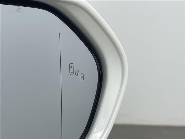 クラウンハイブリッド Ｓ　エレガンススタイル　純正ナビ　フルセグＴＶ　ＣＤ　ＤＶＤ　Ｂｌｕｅｔｏｏｔｈ　ＡＭ／ＦＭ　パノラマミックビュー　ＥＴＣ　アドバンストパーク　ハーフレザー　シートヒーター　パドルシフト　ハンドルヒーター　３６０度ドラレコ（41枚目）