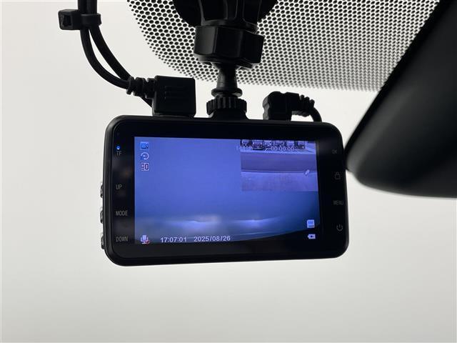 アルファード Ｚ　１オーナー　ＳＲ　モデリスタ　全方位ナビ　フルセグＴＶ　ＨＤＭＩ　後席モニター　両側電動スライドドア　ＥＴＣ２．０　前後ドライブレコーダー　デジタルインナーミラー　黒革　ＴＶキット　ベンチレーション（10枚目）