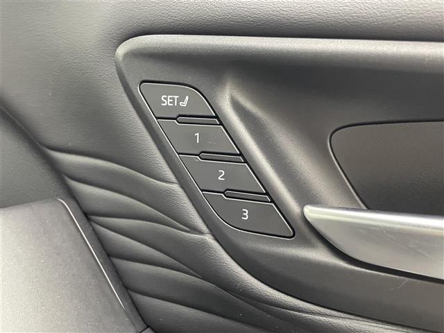 アルファード Ｚ　１オーナー　ＳＲ　モデリスタ　全方位ナビ　フルセグＴＶ　ＨＤＭＩ　後席モニター　両側電動スライドドア　ＥＴＣ２．０　前後ドライブレコーダー　デジタルインナーミラー　黒革　ＴＶキット　ベンチレーション（19枚目）