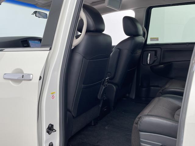 エルグランド ２５０ハイウェイスターＳ　純正ＨＤＤナビ　純正フリップダウンモニター　両後パワースライドドア　ハーフレザーシート　インテリジェントキー　クルーズコントロール　バックドアイージークローザー　コーナーセンサー　ビルトインＥＴＣ（26枚目）