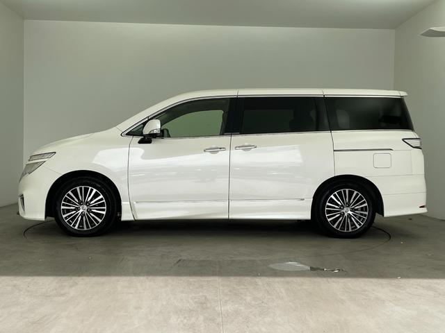 エルグランド ２５０ハイウェイスターＳ　純正ＨＤＤナビ　純正フリップダウンモニター　両後パワースライドドア　ハーフレザーシート　インテリジェントキー　クルーズコントロール　バックドアイージークローザー　コーナーセンサー　ビルトインＥＴＣ（37枚目）