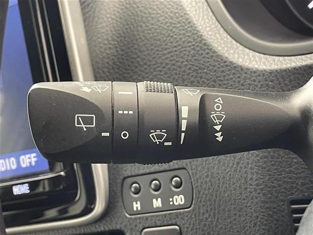 ノア Ｓｉ　ダブルバイビーＩＩ　モデリスタエアロ／純正９インチナビ／後席モニター／ＥＴＣ／両側電動ドア／ハーフレザーシート／オートライト／オートハイビーム／クリアランスソナー／クルーズコントロール（16枚目）