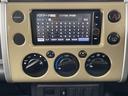 ベースグレード　純正ナビ　フルセグ　ＣＤ　ＤＶＤ　Ｂｌｕｅｔｏｏｔｈ　バックカメラ　４ＷＤ　フロアマット　ドアバイザー　保証書　取扱説明書　スペアキー（9枚目）